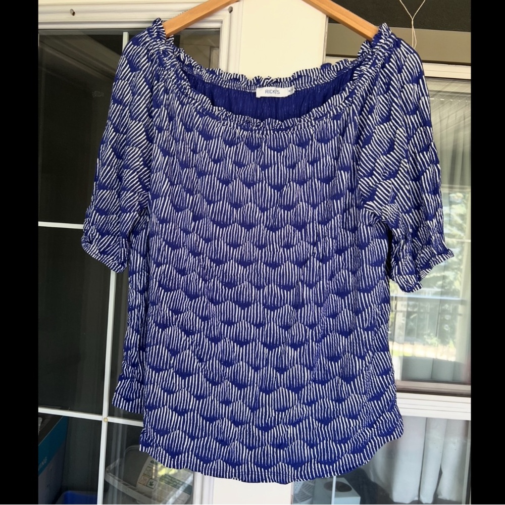 XL Ricki's Navy and White Patterned Blouse/shirt